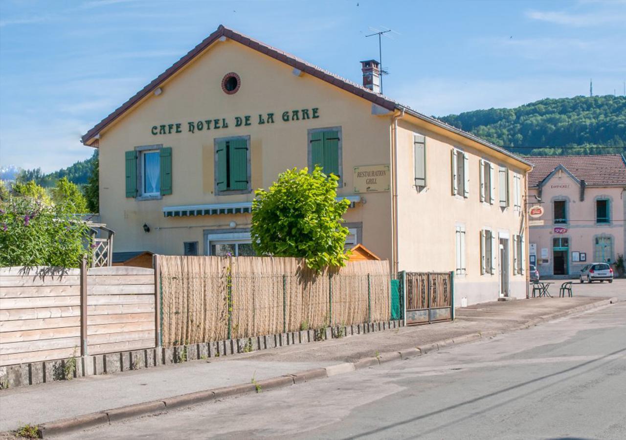Cafe Hotel De La Gare Champagnole Exterior photo